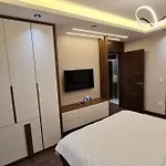 In Basaksehir Vip Eskiömerler